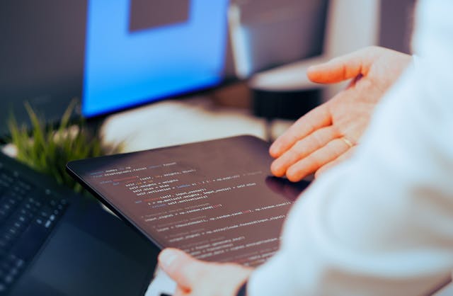 Low Code Enablement with Guardrails (Citizen Dev + CoE)